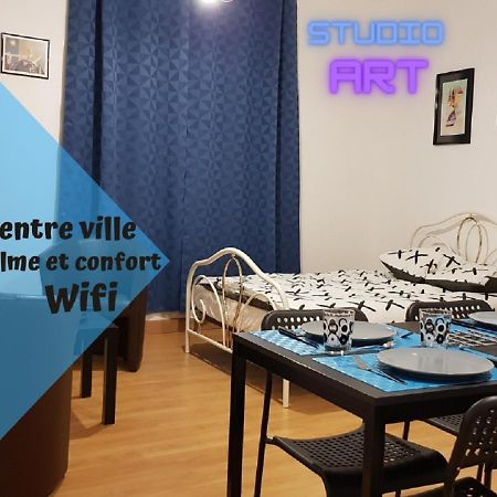 Châlons-en-Champagne **Studio Art - 30M2 - Centre Ville** מראה חיצוני תמונה