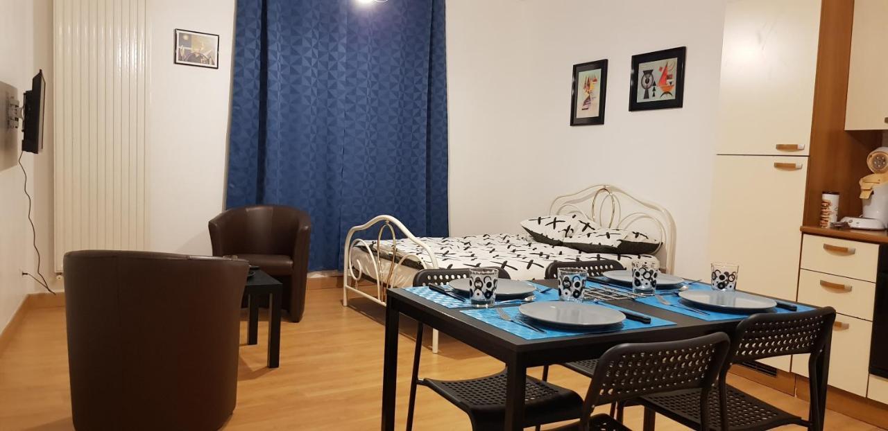 Châlons-en-Champagne **Studio Art - 30M2 - Centre Ville** מראה חיצוני תמונה