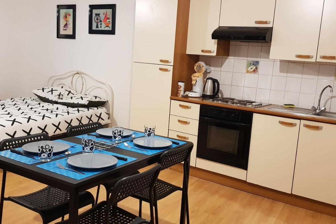 Châlons-en-Champagne **Studio Art - 30M2 - Centre Ville** מראה חיצוני תמונה